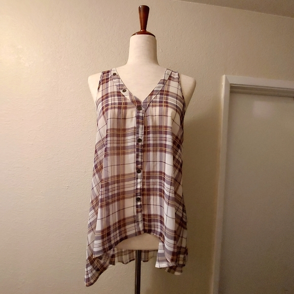 DECREE: V Neck Plaid Button Hi-low Chiffon Top | Size M - Picture 3 of 16